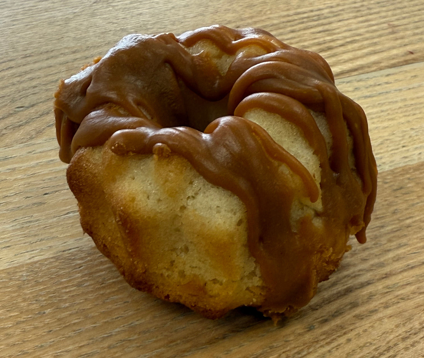 Caramel Mini Bundt Cakes (4 dozen)