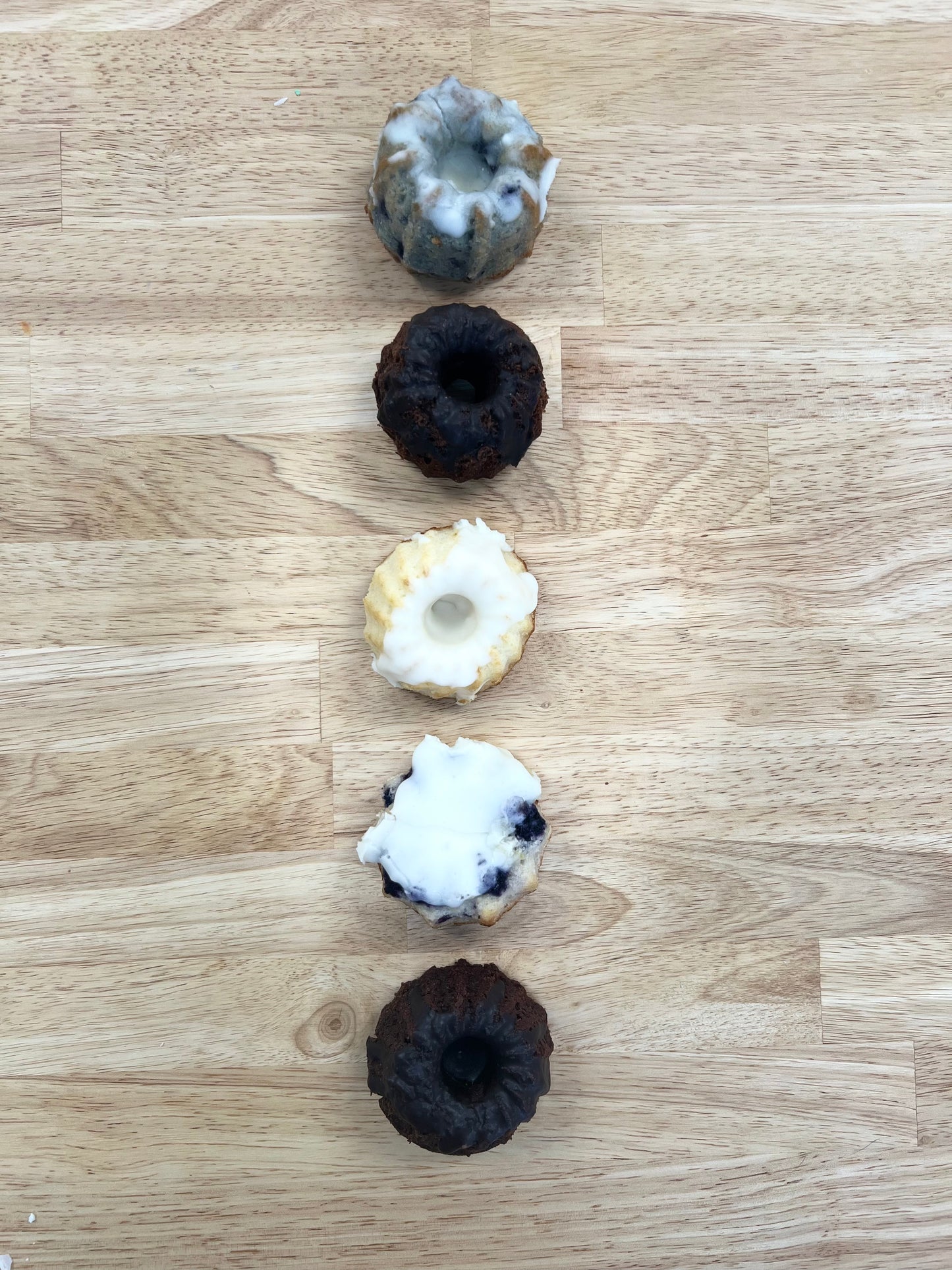 Lemon Blueberry Mini Bundt Cakes (4 Dozen)