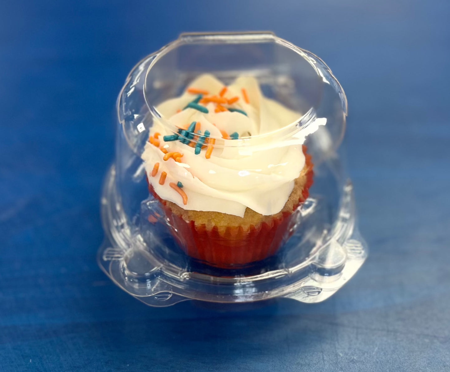 Chocolate Cupcakes with White Icing (2 Dozen)